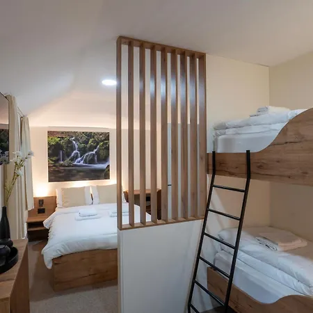 Lisine Lepo Mesto & Motel 3*