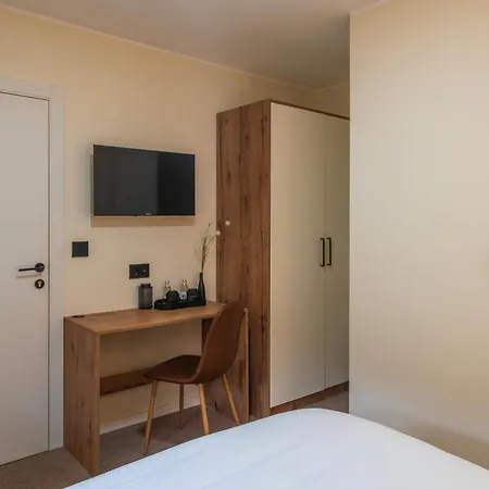 Lisine Lepo Mesto & 3*