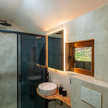 Lisine Lepo Mesto & Motel 3*