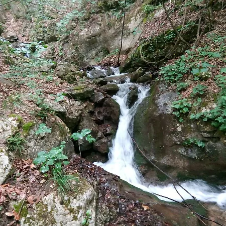 Lepo Mesto Strmosten