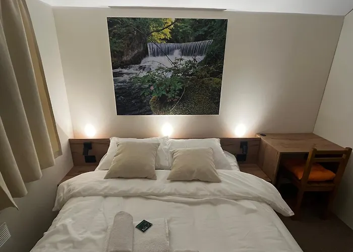 Lisine Lepo Mesto & 3* Strmosten